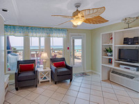 TownHomesCrystalBeach20150424_013