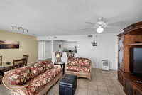 LongBeach_T3_704_20221201_025
