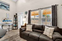 2713 E 14th St_20250206_033