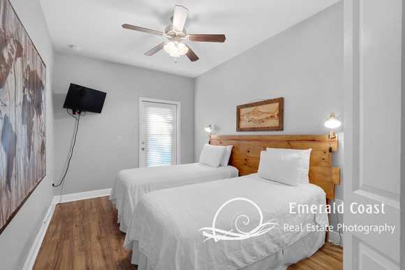 Crystal Beach Townhomes 102_20241211_95