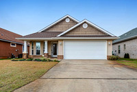 2079 Fountainview Drive, Navarre, FL