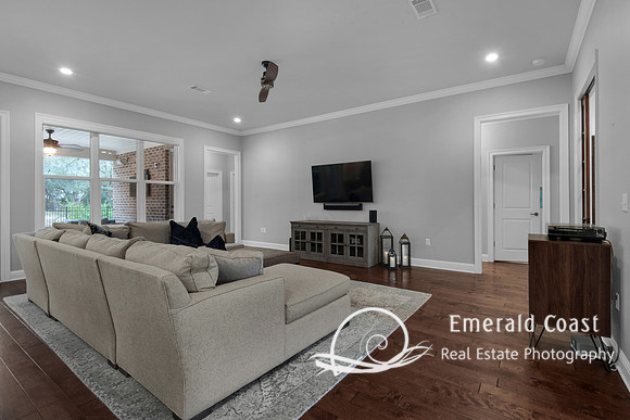 4414 Windrush Dr_20210121_027