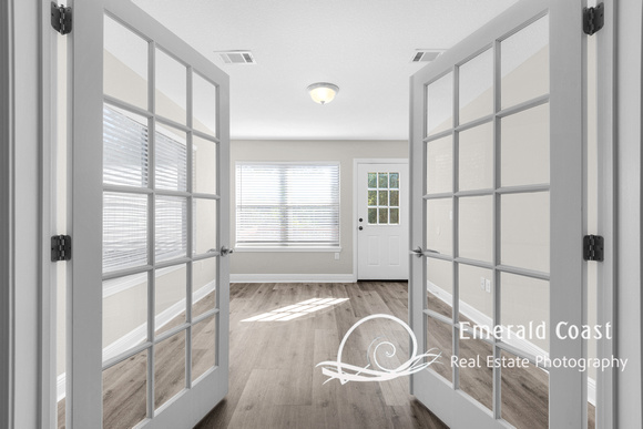 129 Bronze Cir_20241203_019